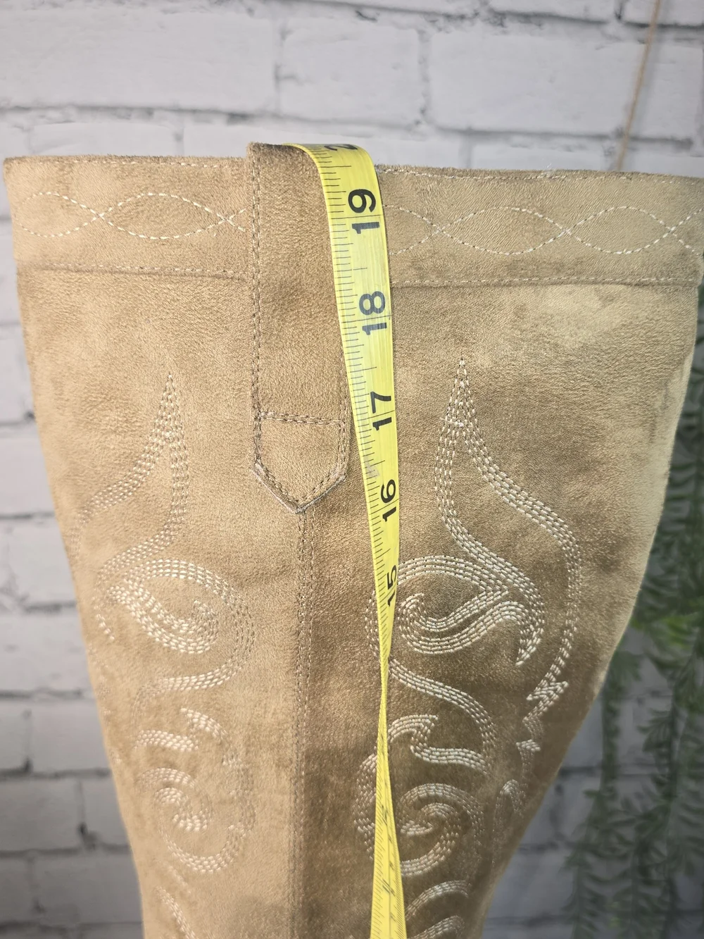 WOMENS OVER THE KNEE WESTERN BOOTS TAN SIZE 11 FAUX SUEDE HEELED WIDE CALF